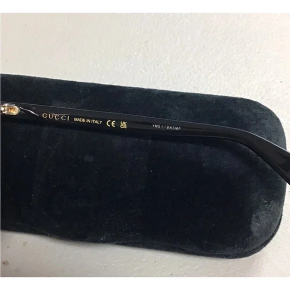 SOLD! Gucci Sunglasses Black Frame with Grey Gradient Lens - Picture 3 of 11